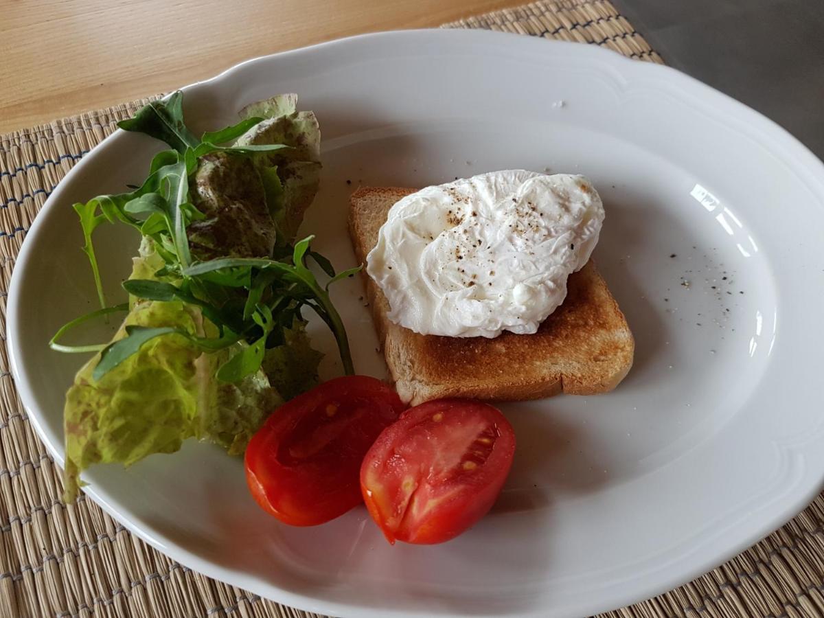 Wypoczynek Pod Lipami Bed & Breakfast รูเชียนา-นิดา ภายนอก รูปภาพ