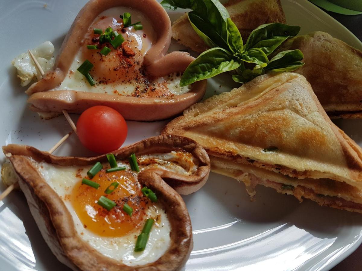 Wypoczynek Pod Lipami Bed & Breakfast รูเชียนา-นิดา ภายนอก รูปภาพ
