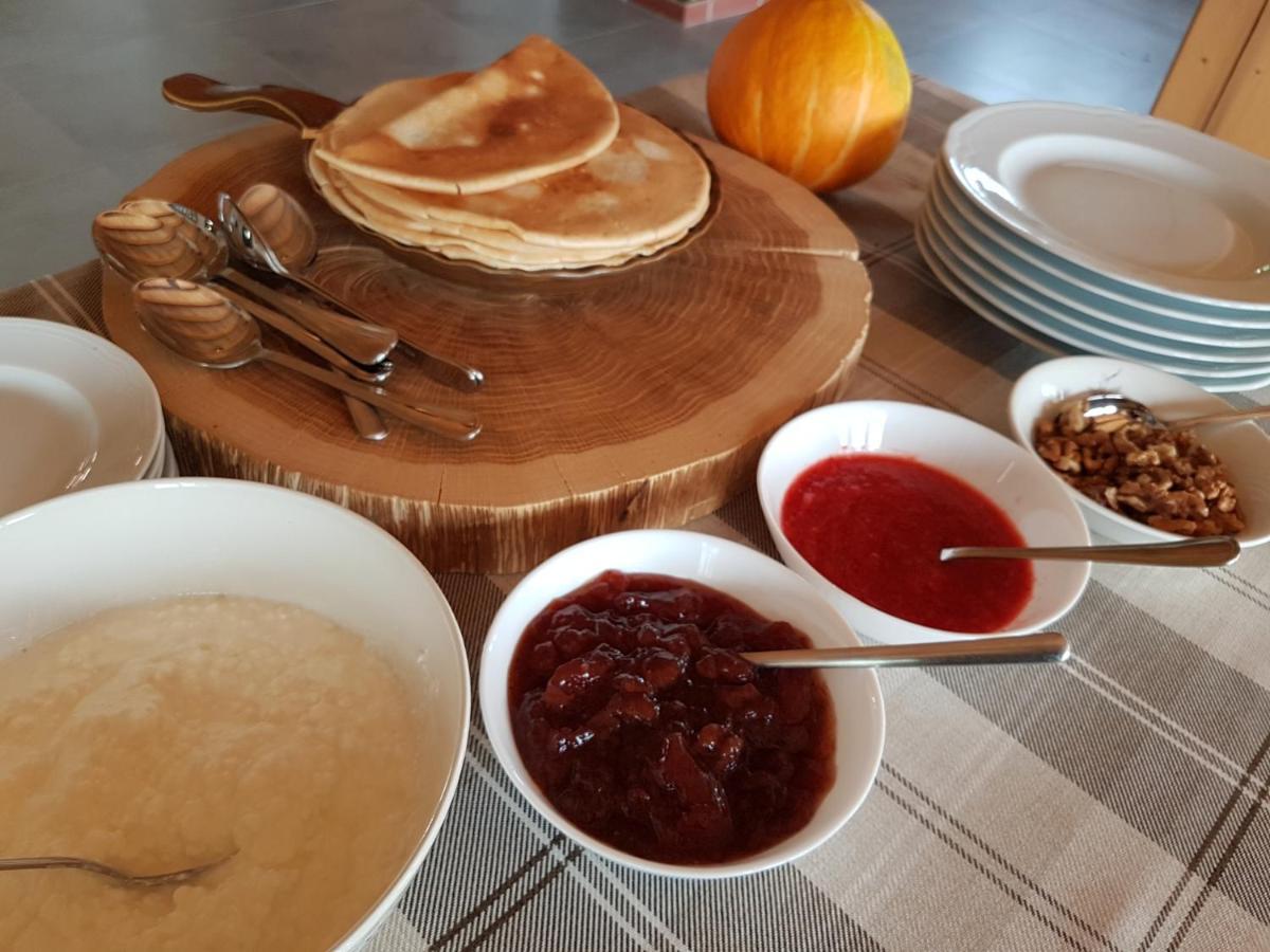 Wypoczynek Pod Lipami Bed & Breakfast รูเชียนา-นิดา ภายนอก รูปภาพ