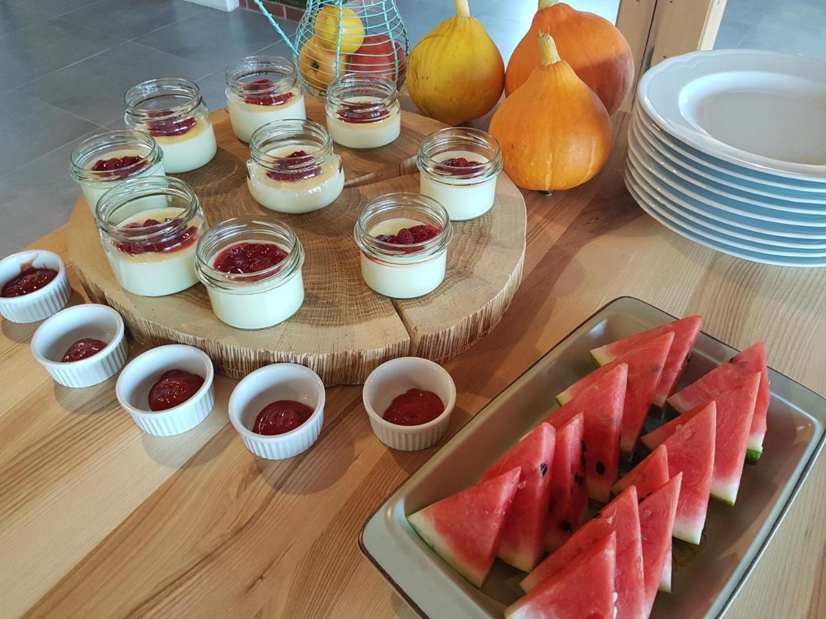 Wypoczynek Pod Lipami Bed & Breakfast รูเชียนา-นิดา ภายนอก รูปภาพ