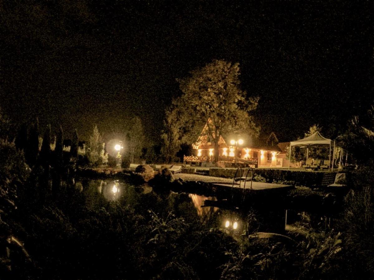 Wypoczynek Pod Lipami Bed & Breakfast รูเชียนา-นิดา ภายนอก รูปภาพ