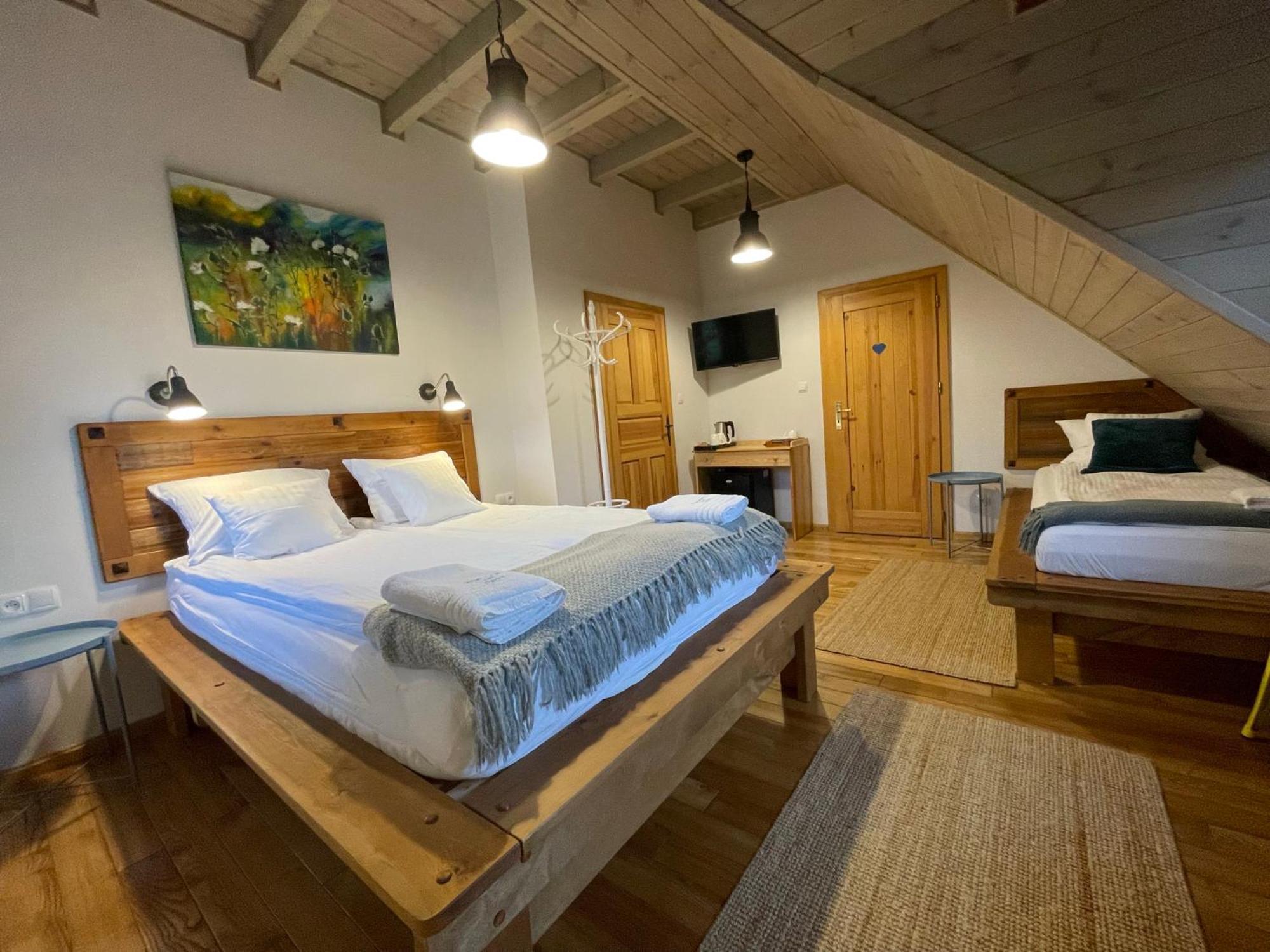 Wypoczynek Pod Lipami Bed & Breakfast รูเชียนา-นิดา ภายนอก รูปภาพ