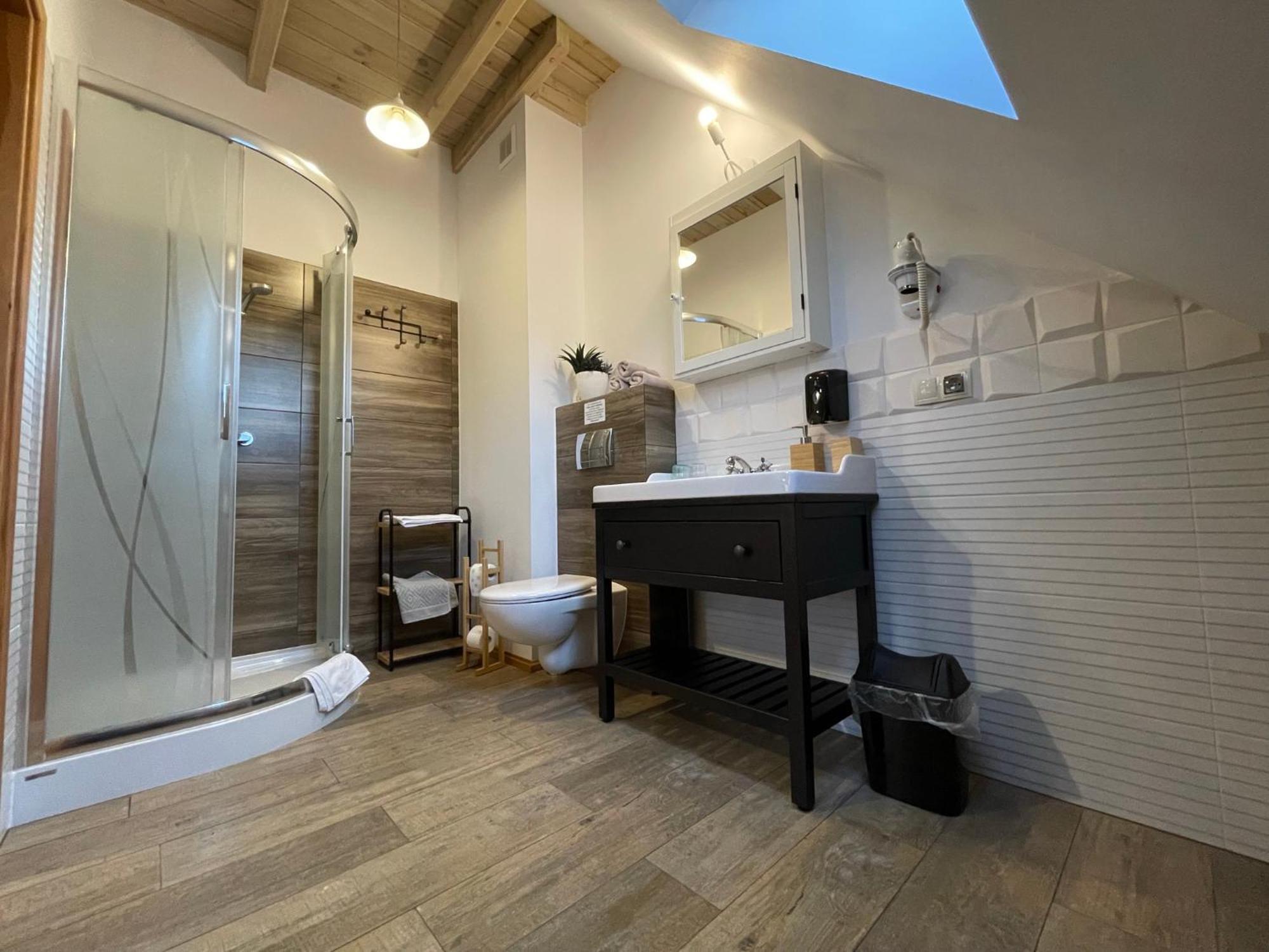 Wypoczynek Pod Lipami Bed & Breakfast รูเชียนา-นิดา ภายนอก รูปภาพ
